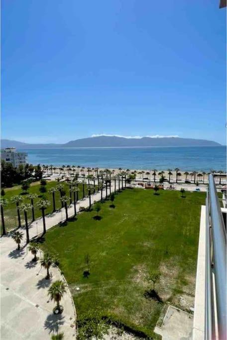 Palm - Perfect Location And Sea View.