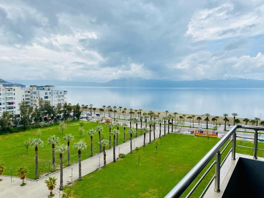 Apartament Palm - Perfect Location And Sea View. Wlora